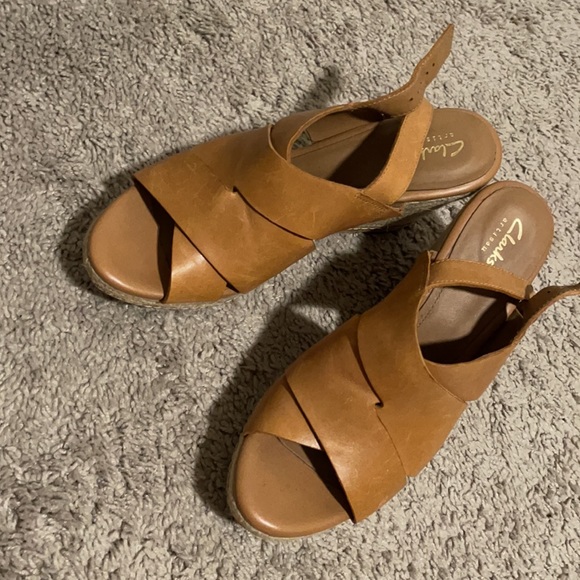 Clarks wedges - Picture 2 of 3
